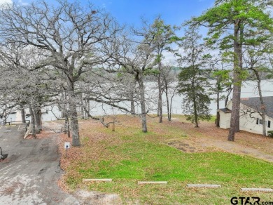 WATERFRONT LOT!! This waterfront lot is something we do not see on Hide-A-Way Lake Golf Course in Texas - for sale on GolfHomes.com, golf home, golf lot