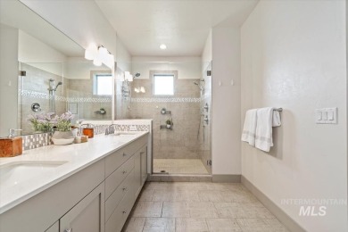 Nestled in Boise's East End, this modern townhouse offers a on Warm Springs Golf Club in Idaho - for sale on GolfHomes.com, golf home, golf lot
