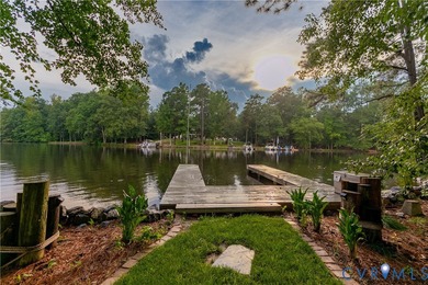 **ASSUMABLE LOAN***Welcome to Lakeside Living! This Stately on Pendleton Golf Club in Virginia - for sale on GolfHomes.com, golf home, golf lot