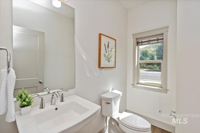 Nestled in Boise's East End, this modern townhouse offers a on Warm Springs Golf Club in Idaho - for sale on GolfHomes.com, golf home, golf lot