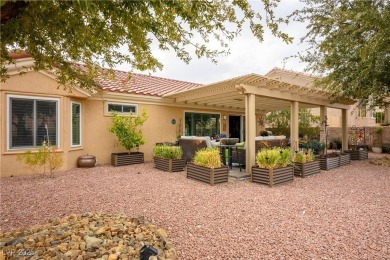 Beautifully expanded Elko model, increased from 1,179 to 1,364 on Highland Falls Golf Club in Nevada - for sale on GolfHomes.com, golf home, golf lot