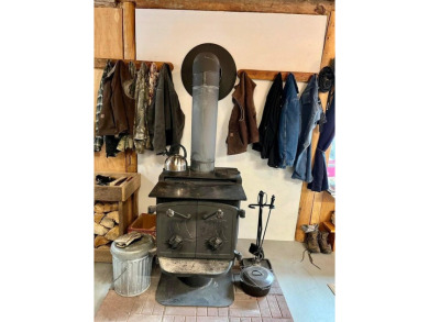 Experience nearly 12 acres of beautiful outdoor space in on  in Oregon - for sale on GolfHomes.com, golf home, golf lot