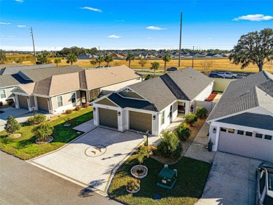 WOW! THE BOND PAID ON THIS NEWER HOME IN THE VILLAGES! WITH A on Pennbrooke Fairways in Florida - for sale on GolfHomes.com, golf home, golf lot