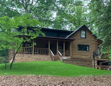Entering into 322 Fairfield, you are engulfed in warmth.  This on Piankatank River Golf Club in Virginia - for sale on GolfHomes.com, golf home, golf lot