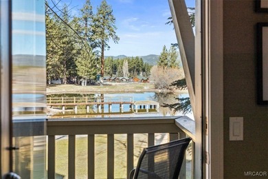 Stylishly updated townhome in Bear Meadows, ideally positioned on Big Bear Mountain Ski and Golf Resort in California - for sale on GolfHomes.com, golf home, golf lot