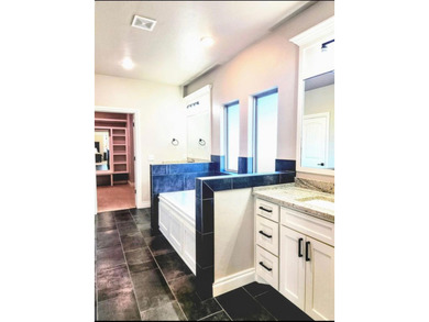 Welcome to this beautifully maintained four-year-old home on Pheasant Run in Oklahoma - for sale on GolfHomes.com, golf home, golf lot