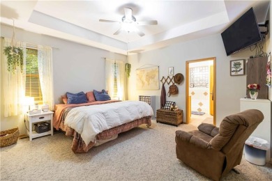 Welcome to 3 Par Lane in Bella Vista! This beautifully on Bella Vista - Metfield Golf Complex and Country Club in Arkansas - for sale on GolfHomes.com, golf home, golf lot