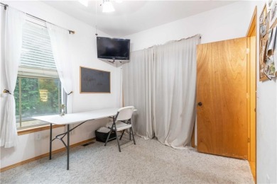 Welcome to 3 Par Lane in Bella Vista! This beautifully on Bella Vista - Metfield Golf Complex and Country Club in Arkansas - for sale on GolfHomes.com, golf home, golf lot