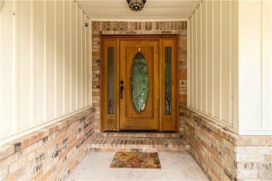 Welcome to 3 Par Lane in Bella Vista! This beautifully on Bella Vista - Metfield Golf Complex and Country Club in Arkansas - for sale on GolfHomes.com, golf home, golf lot