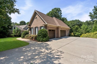 Welcome to this beautifully remodeled 1-story basement home on Verdict Ridge Golf and Country Club in North Carolina - for sale on GolfHomes.com, golf home, golf lot
