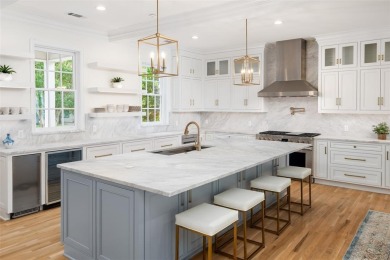 Fully renovated in 2025, 127 Hilton Head Island Drive is a rare on Pinnacle Golf and Boat Club in Texas - for sale on GolfHomes.com, golf home, golf lot
