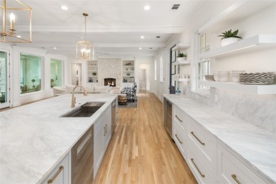 Fully renovated in 2025, 127 Hilton Head Island Drive is a rare on Pinnacle Golf and Boat Club in Texas - for sale on GolfHomes.com, golf home, golf lot