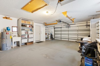 FIXER UPPER!! NO BOND! ROOF AND HWH 2015. 2-bedroom, 2-bathroom on El Diablo Executive Golf Course in Florida - for sale on GolfHomes.com, golf home, golf lot