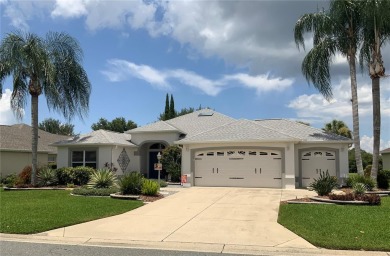 Welcome to this beautifully updated 3 Bedroom, 2 Bath Gardenia on The Links of Spruce Creek in Florida - for sale on GolfHomes.com, golf home, golf lot