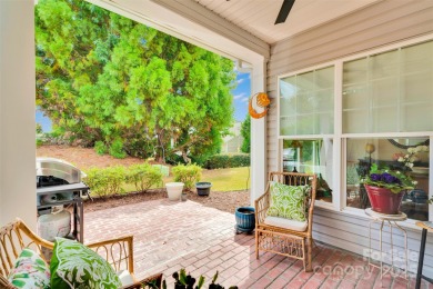 Welcome to this meticulously maintained 2-bedroom, 2-bath villa on Carolina Lakes Golf Club, LLC in South Carolina - for sale on GolfHomes.com, golf home, golf lot