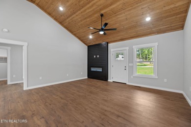 **SELLER OFFERING $5,000 TOWARDS BUYER'S CLOSING COSTS/OR on Lake Tansi Village Country Club in Tennessee - for sale on GolfHomes.com, golf home, golf lot