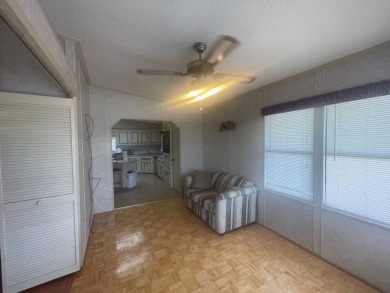 4530 9th St. #48 Bradenton, FL 34203  Twin Oaks 55+ Mobile Home on Heather Hills Golf Course in Florida - for sale on GolfHomes.com, golf home, golf lot