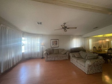 4530 9th St. #48 Bradenton, FL 34203  Twin Oaks 55+ Mobile Home on Heather Hills Golf Course in Florida - for sale on GolfHomes.com, golf home, golf lot