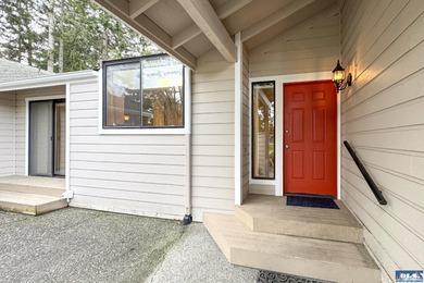 Discover this delightfully cozy sanctuary in the heart of on  in Washington - for sale on GolfHomes.com, golf home, golf lot
