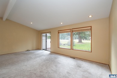 Discover this delightfully cozy sanctuary in the heart of on  in Washington - for sale on GolfHomes.com, golf home, golf lot