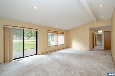 Discover this delightfully cozy sanctuary in the heart of on  in Washington - for sale on GolfHomes.com, golf home, golf lot