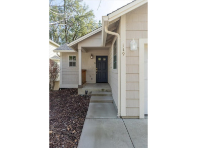 Beautifully maintained townhome in Murphys' Forest Meadows gated on Forest Meadows Golf Course in California - for sale on GolfHomes.com, golf home, golf lot