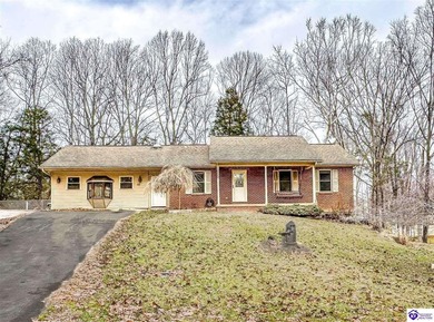 Highly motivated seller -- bring us an offer! AS IS Located in on Doe Valley Country Club in Kentucky - for sale on GolfHomes.com, golf home, golf lot