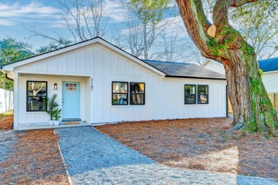 Meticulously remodeled with no HOA, this move-in ready property on Charleston Municipal Golf Course in South Carolina - for sale on GolfHomes.com, golf home, golf lot