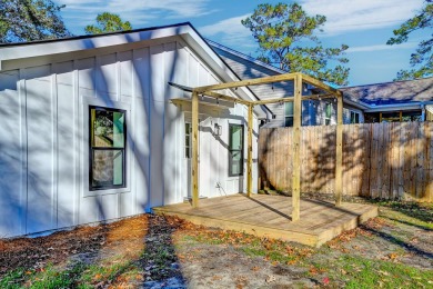 Meticulously remodeled with no HOA, this move-in ready property on Charleston Municipal Golf Course in South Carolina - for sale on GolfHomes.com, golf home, golf lot