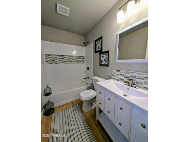 WOW! WELCOME TO AZ! This beautifully updated gemini home is on Sun City Country Club in Arizona - for sale on GolfHomes.com, golf home, golf lot