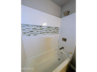 WOW! WELCOME TO AZ! This beautifully updated gemini home is on Sun City Country Club in Arizona - for sale on GolfHomes.com, golf home, golf lot