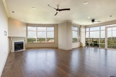 Welcome to luxury living at The Stretford at the Cascades. This on Cascades Golf Club in Texas - for sale on GolfHomes.com, golf home, golf lot