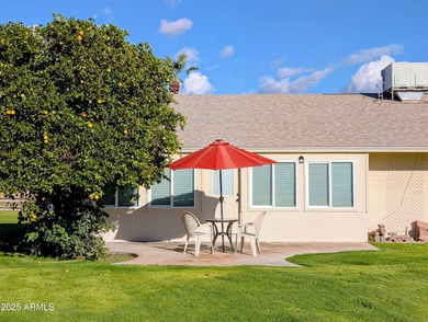 WOW! WELCOME TO AZ! This beautifully updated gemini home is on Sun City Country Club in Arizona - for sale on GolfHomes.com, golf home, golf lot