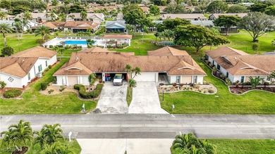 Impeccably renovated and move-in ready, this elegant villa is on Whiskey Creek Country Club in Florida - for sale on GolfHomes.com, golf home, golf lot