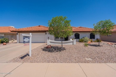 Beautifully updated home in the active 55+ community of Sunland on Sunland Village East Golf Course in Arizona - for sale on GolfHomes.com, golf home, golf lot