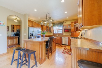 Lovely 2 Level Executive Home in the Desirable Fox View Estates! on Fox Ridge Golf Course - Champion in Montana - for sale on GolfHomes.com, golf home, golf lot