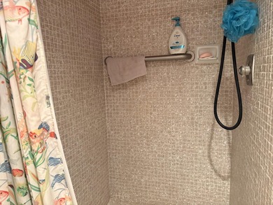 RENTABLE IMMEDIATELY A/C 2021 Enjoy every day in this 2nd-floor on Kings Point Golf -Flanders Way in Florida - for sale on GolfHomes.com, golf home, golf lot