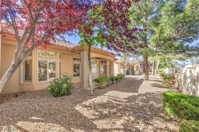 Beautifully updated townhome in Sun City Summerlin! This on Eagle Crest Golf Club in Nevada - for sale on GolfHomes.com, golf home, golf lot