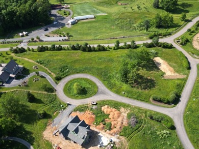 The Virginian neighborhood is the premiere golf community in on Virginian Golf Club in Virginia - for sale on GolfHomes.com, golf home, golf lot