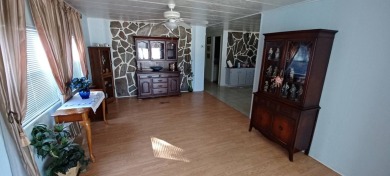 Come settle down in comfort and relaxation in an updated on Fairways Country Club in Florida - for sale on GolfHomes.com, golf home, golf lot
