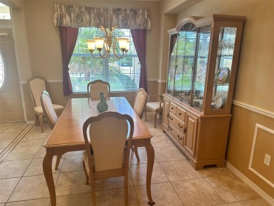 GREAT 3/2 CBS KINGSTON MODEL LOCATED IN CASTLE PINES ON A VERY on Eagle Ridge At Spruce Creek Country Club in Florida - for sale on GolfHomes.com, golf home, golf lot