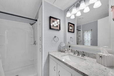 Come see this beautifully updated 2-bedroom, 2-bath manufactured on Largo Golf Course in Florida - for sale on GolfHomes.com, golf home, golf lot