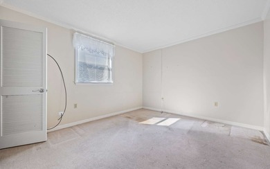 Very well maintained 4/2 home on .84 acre lot with nice view of on Country Club At Lake City in Florida - for sale on GolfHomes.com, golf home, golf lot