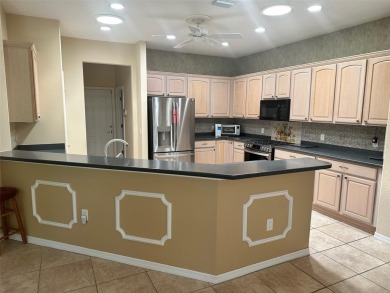 GREAT 3/2 CBS KINGSTON MODEL LOCATED IN CASTLE PINES ON A VERY on Eagle Ridge At Spruce Creek Country Club in Florida - for sale on GolfHomes.com, golf home, golf lot