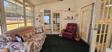 FURNISHED TURN KEY, OPEN BACKYARD Florida 2 bedroom 2 bath home on Zephyrhills Municipal Golf Course in Florida - for sale on GolfHomes.com, golf home, golf lot