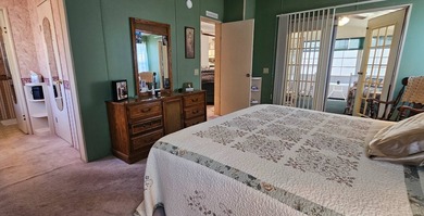 FURNISHED TURN KEY, OPEN BACKYARD Florida 2 bedroom 2 bath home on Zephyrhills Municipal Golf Course in Florida - for sale on GolfHomes.com, golf home, golf lot