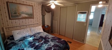 Come settle down in comfort and relaxation in an updated on Fairways Country Club in Florida - for sale on GolfHomes.com, golf home, golf lot