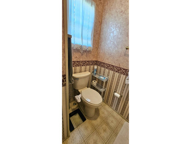 FURNISHED TURN KEY, OPEN BACKYARD Florida 2 bedroom 2 bath home on Zephyrhills Municipal Golf Course in Florida - for sale on GolfHomes.com, golf home, golf lot