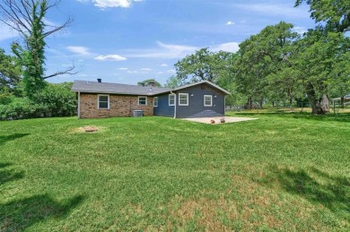 You can't beat this newly renovated home located on a very on Lake Kiowa Golf Course in Texas - for sale on GolfHomes.com, golf home, golf lot