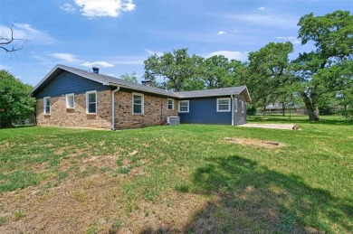 You can't beat this newly renovated home located on a very on Lake Kiowa Golf Course in Texas - for sale on GolfHomes.com, golf home, golf lot